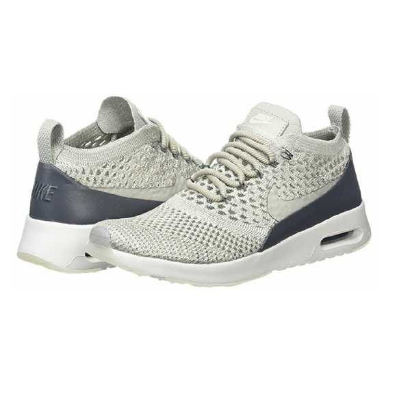 nike air max thea pale grey
